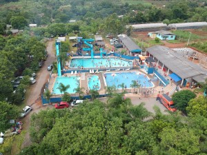 Balneário está localizado nas margens da RSC-453
