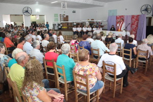 Celebração religiosa na parte da manhã