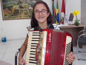 Camilly quer ser professora de música