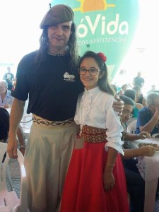Renato Borghetti e Camilly Marques