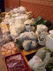 Alimentos são entregues todas as semanas em Lajeado