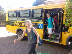 Prefeitura realiza transporte de alunos