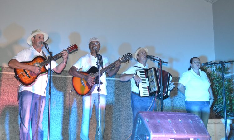 SETE GRUPOS INSCRITOS NO ENCONTRO DE TERNO DE REIS