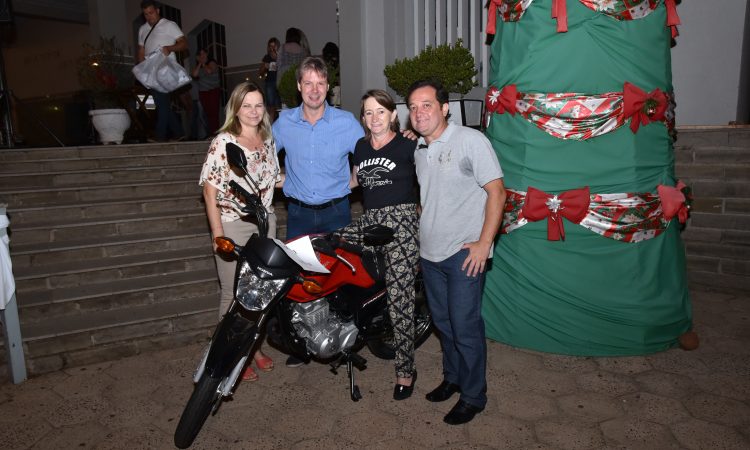 LIGIA SCHNORR É A GANHADORA DO MOTOCICLETA 0KM