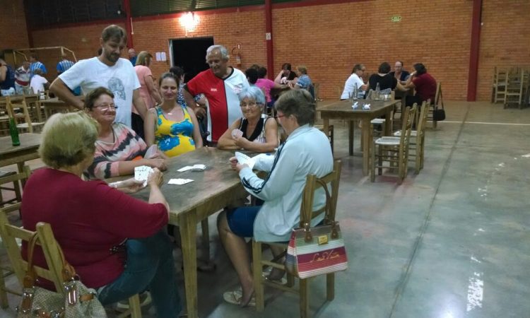 CANASTRA, FUTSAL E BOCHA NA SEMANA DO MUNICÍPIO