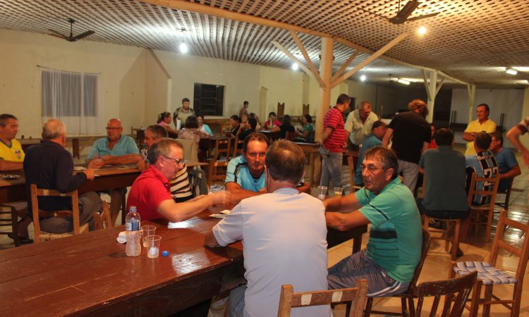UNIÃO SEDIA ABERTURA DO MUNICIPAL DE CANASTRA