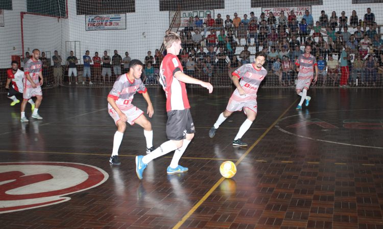 COPA MATO LEITÃO FUTSAL COM TRÊS CATEGORIAS