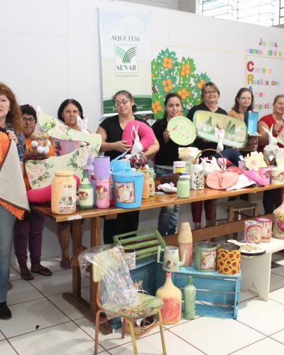 CURSO ENSINA ARTESANATO COM MATERIAL RECICLÁVEL