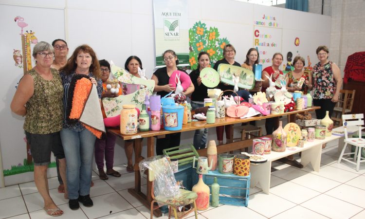 CURSO ENSINA ARTESANATO COM MATERIAL RECICLÁVEL