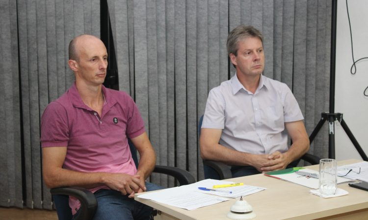 CARLOS BOHN COORDENA SESSÃO ESPECIAL