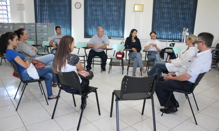EQUIPE DA SECRETARIA DE SAÚDE AUXILIA GRAMADO XAVIER