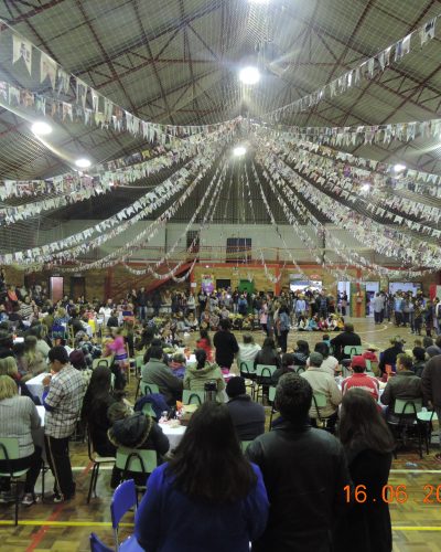 FESTA DE SÃO JOÃO MOVIMENTA SANTO ANTÔNIO