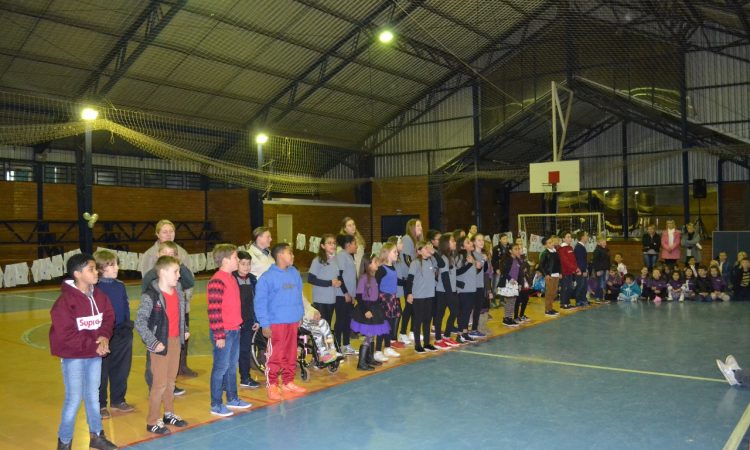 ESCOLA IRENO BOHN NO DIA DOS PAIS