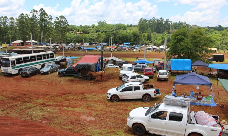 MAIS DE 2 MIL PESSOAS NO RODEIO DO QUERÊNCIA DA MATA