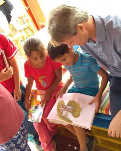 QUIOSQUE DA LEITURA NA ESCOLA SANTO ANTÔNIO