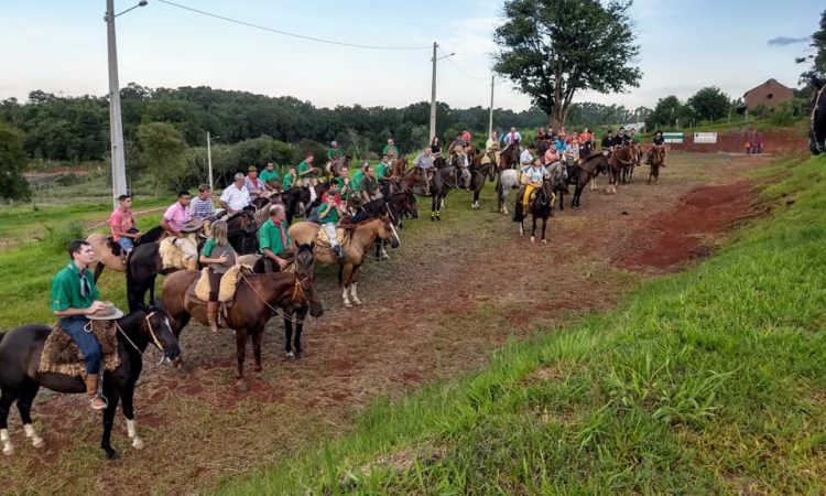 CAVALGADA DA LUA CHEIA PERCORRE 30 KM