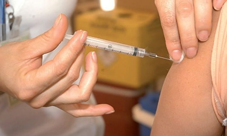 VACINAÇÃO CONTRA A FEBRE AMARELA NO DIA 06
