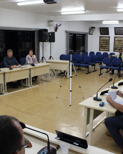 AUTORIZADA CONTRATAÇÃO DE NUTRICIONISTA