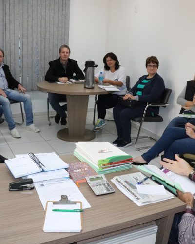 PREFEITO ANUNCIA NOVA SECRETÁRIA DE EDUCAÇÃO