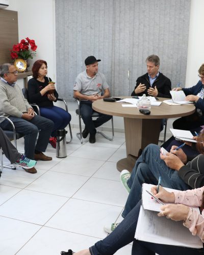 CONCURSO RAINHA DAS ORQUÍDEAS É TEMA DE REUNIÃO
