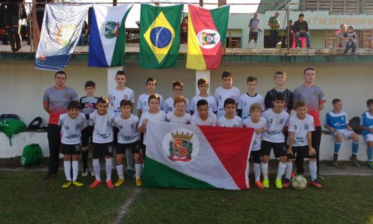 ESCOLINHA NA COPA BRUXELAS DE FUTEBOL