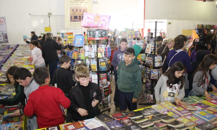 16ª FEIRA MUNICIPAL DO LIVRO EM AGOSTO