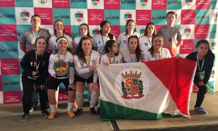 TIME FEMININO É VICE NA COPA PIÁ FUTSAL