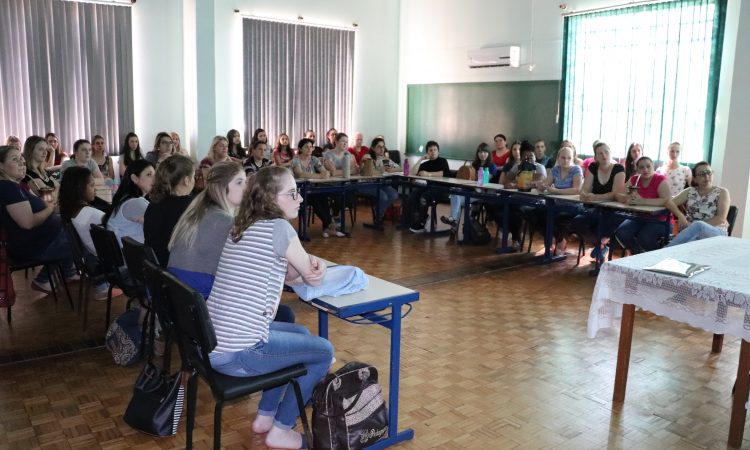 AUDIÊNCIA DEBATERÁ RELATÓRIO MUNICIPAL DA BNCC