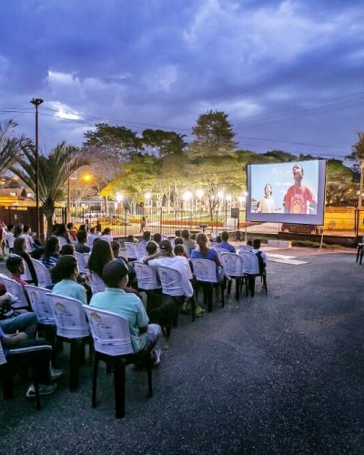 CINESOLAR VAI EXIBIR FILMES NA PRAÇA DA MATRIZ