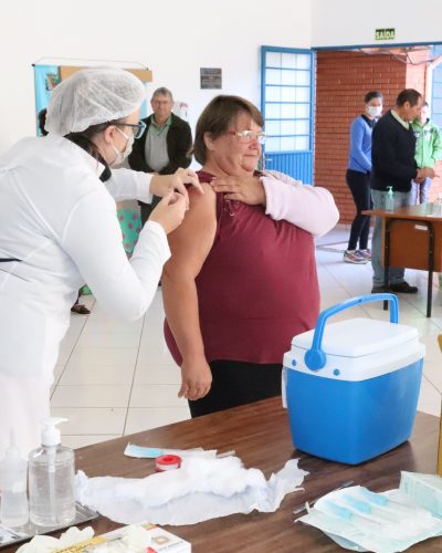 CAMPANHA DA GRIPE JÁ IMUNIZOU 950 PESSOAS