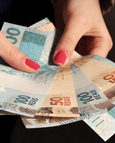 INSS ANTECIPA 13º SALÁRIO PARA APOSENTADOS