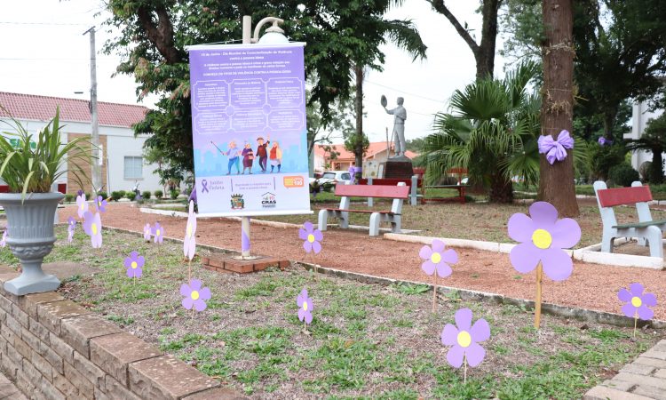 ‘JUNHO VIOLETA’ NA PRAÇA DA MATRIZ