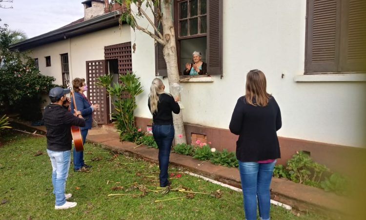 DIA DO AMIGO E DOS AVÓS NA ASSISTÊNCIA SOCIAL