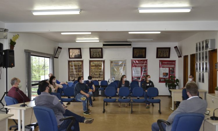 REGIME PRÓPRIO DOS SERVIDORES PÚBLICOS É REESTRUTURADO