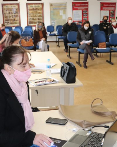 MUNICÍPIO DEFINE AÇÕES PARA CONTROLE DA COVID-19 NAS ESCOLAS
