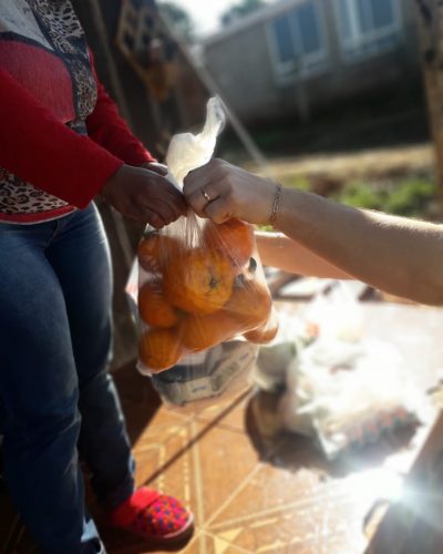 EDUCAÇÃO ENTREGA KITS ALIMENTAÇÃO