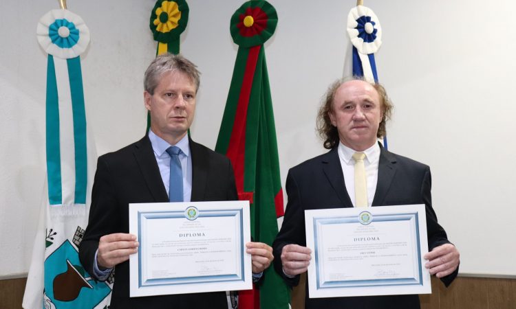 PREFEITO CARLOS BOHN E VICE FLECHA DIPLOMADOS