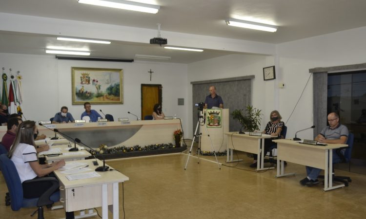 CÂMARA APROVA OITO PROJETOS DE LEI DO EXECUTIVO