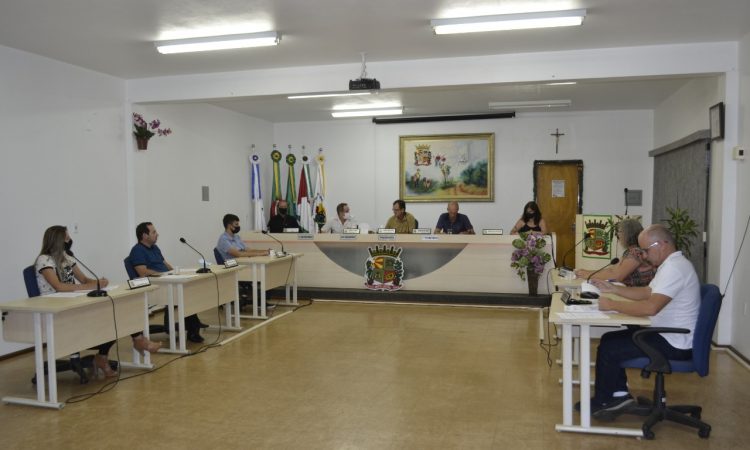 APROVADOS 14 PROJETOS DE LEI NA CÂMARA