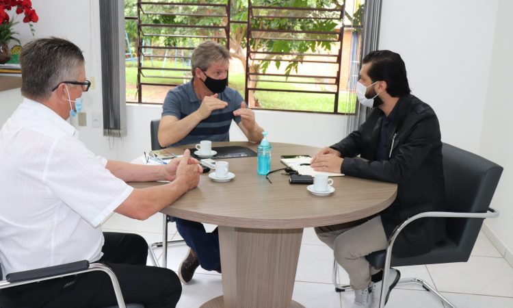 BOHN SE REÚNE COM NOVO ADMINISTRADOR DO HSSM