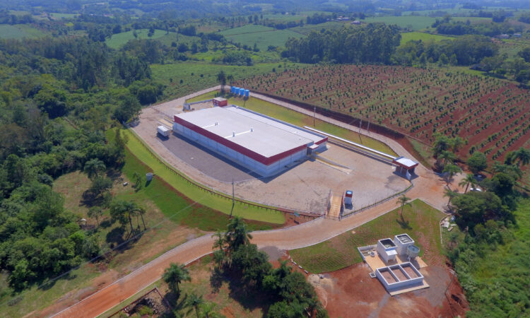 ENERGIA LIMPA E RENOVÁVEL NO INCUBATÓRIO DA DÁLIA