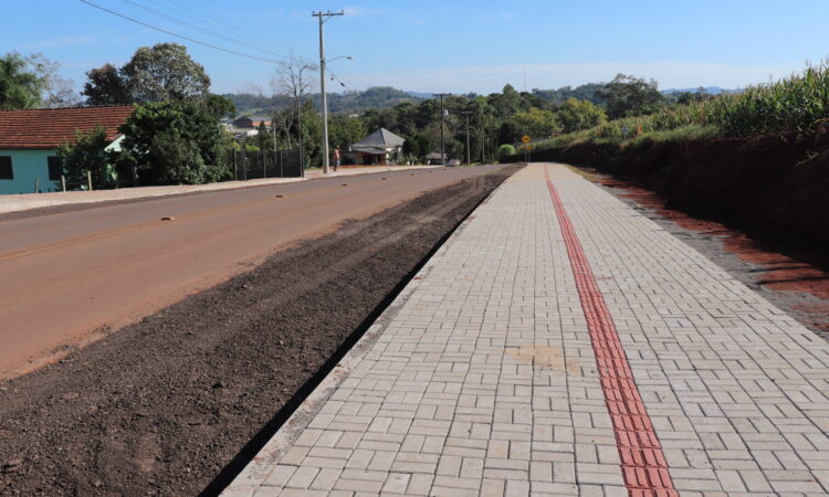 CONCLUÍDO PASSEIO PÚBLICO ENTRE O CENTRO ATÉ RSC-453