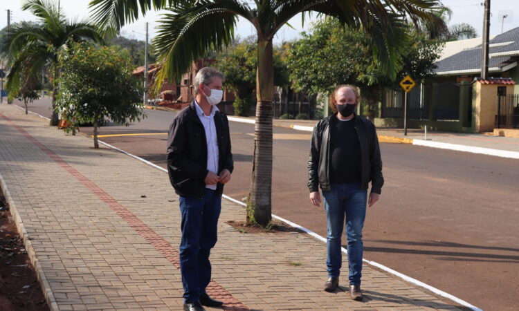 MAIS DE 12 MIL METROS QUADRADOS DE CALÇADAS NO CENTRO