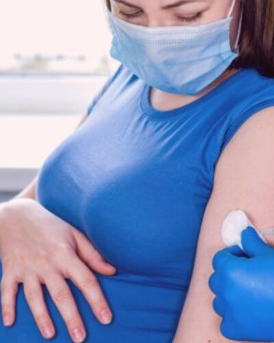 SUSPENSA VACINAÇÃO DE GESTANTES COM A ASTRAZENECA