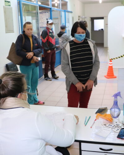 VACINAÇÃO CONTRA A COVID-19 ATINGE 38% DA POPULAÇÃO