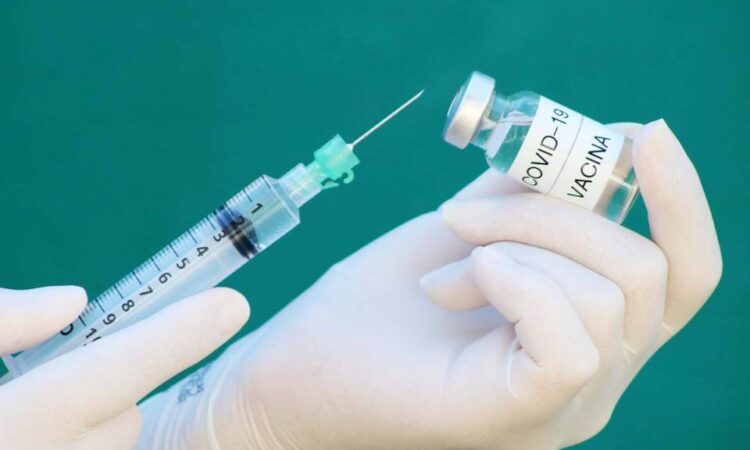 SAÚDE AMPLIA VACINAÇÃO COVID-19 PARA 48 ANOS