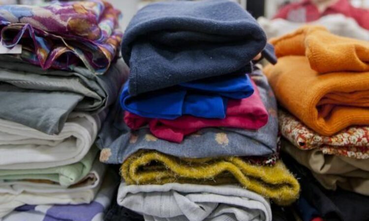 ASSISTÊNCIA SOCIAL BUSCA DOAÇÕES DE ROUPAS E COBERTORES