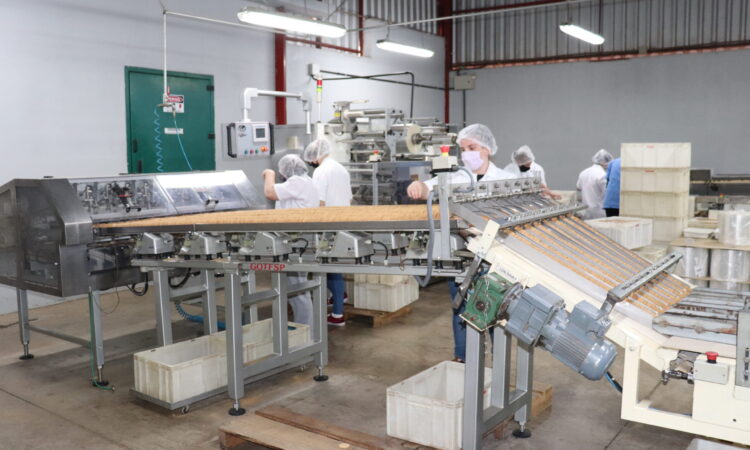 BISCOBOM ALIMENTOS RETOMA PRODUÇÃO