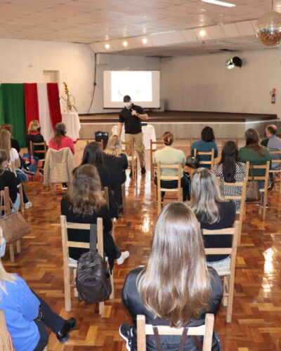 PRIMEIROS SOCORROS É TEMA DE PALESTRA PARA EDUCADORES