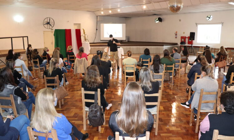 PRIMEIROS SOCORROS É TEMA DE PALESTRA PARA EDUCADORES